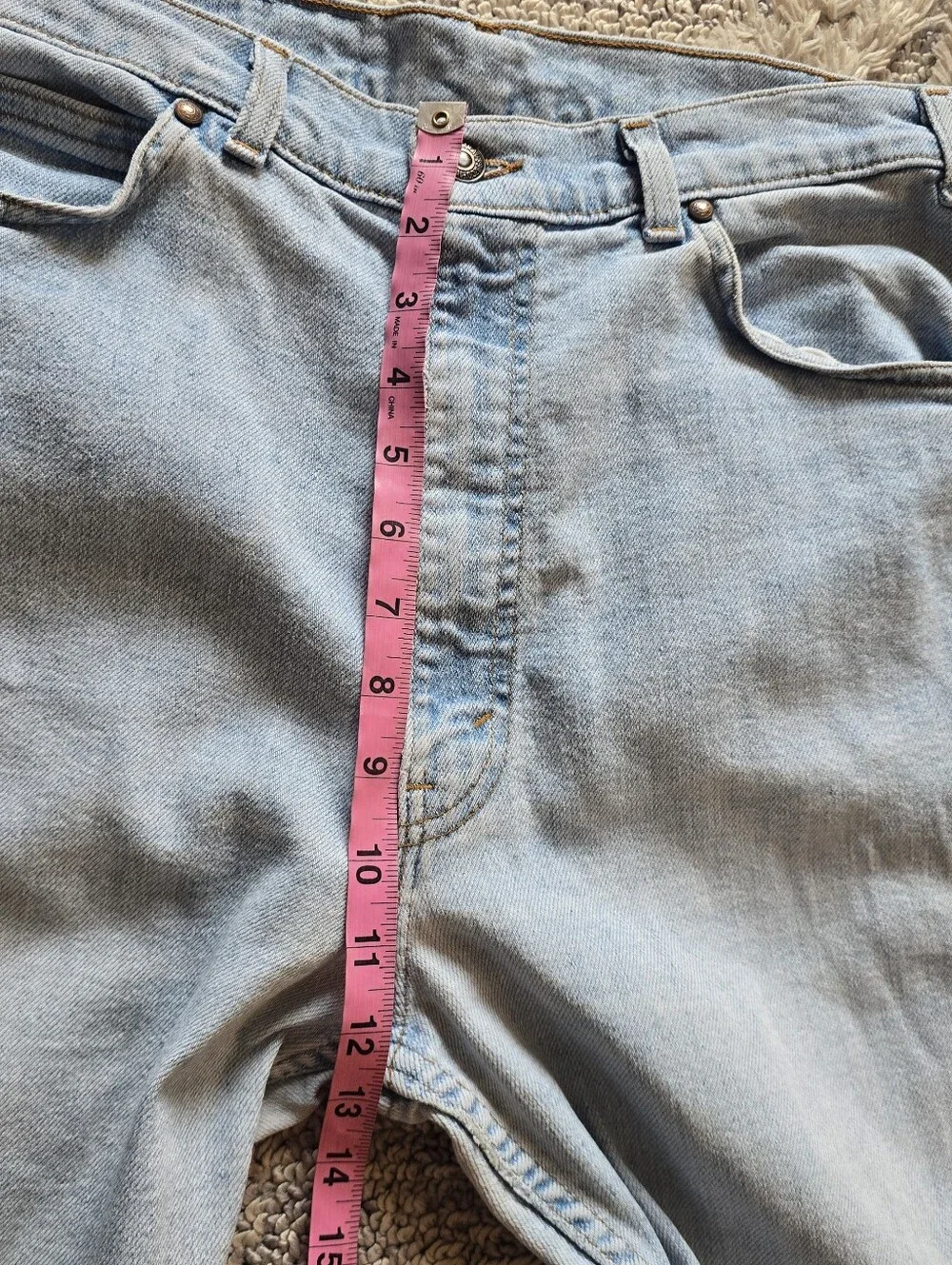 VTG Levi 548 Jeans Mens 34x30 Light Blue Denim Relaxed 90s White Label Stretch